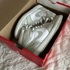 Jordan 1 High Seafoam